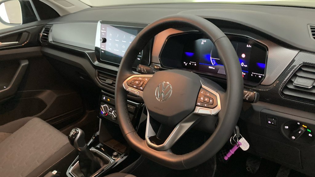 Volkswagen T-Cross Life YL75CDO Black #6