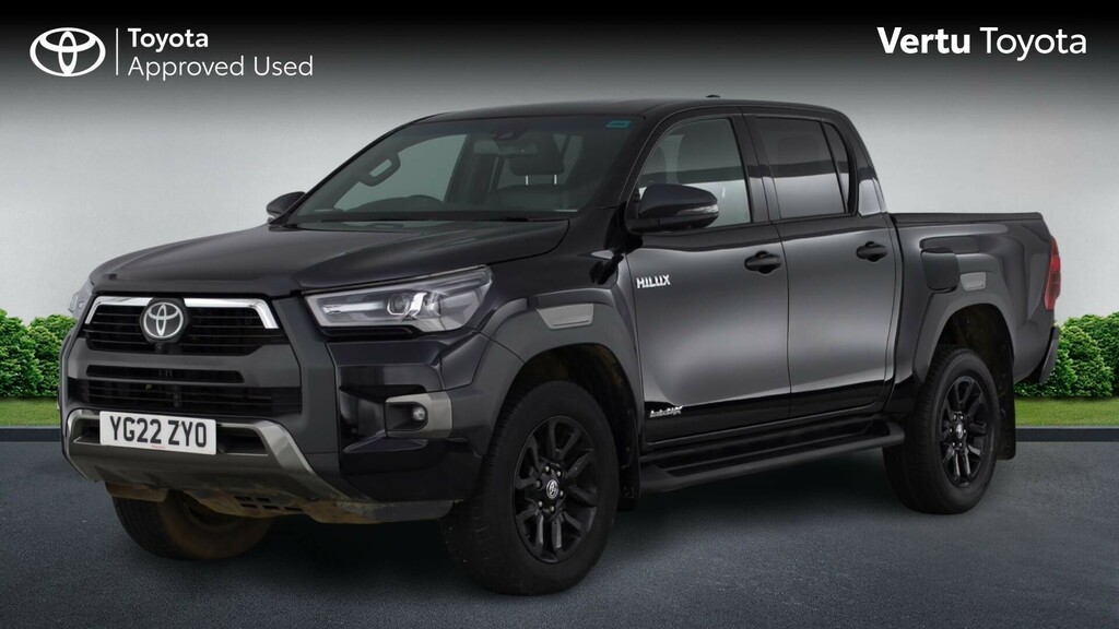 Toyota HILUX Invincible X YG22ZYO Black #3