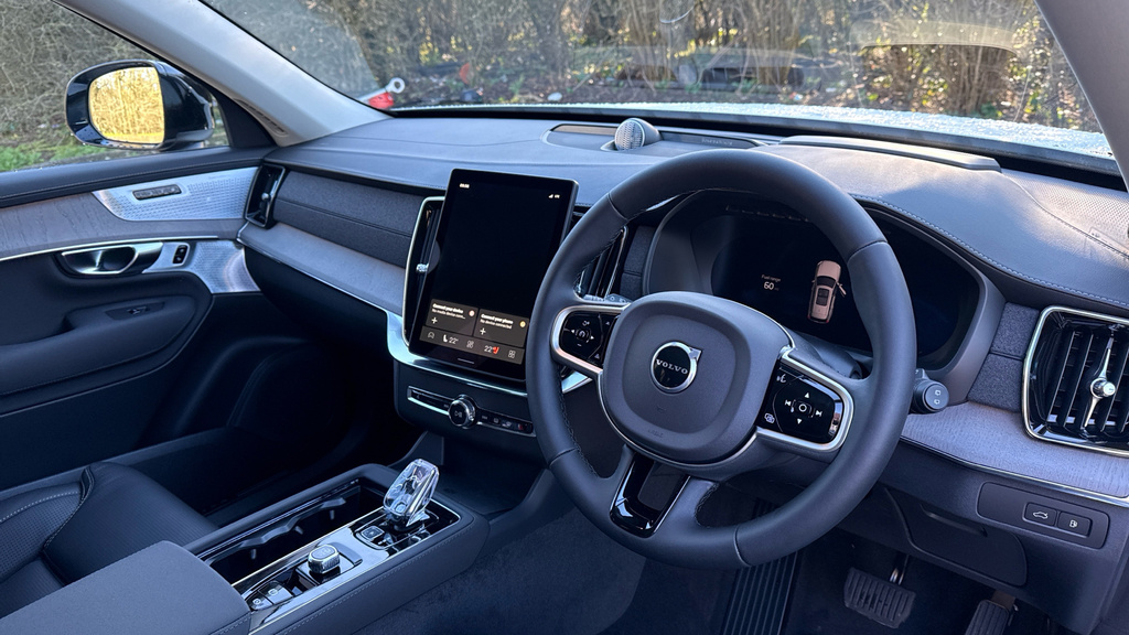 Volvo XC90 Ultra WF26FDP White #4