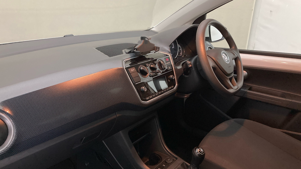 Volkswagen Up Move Up Tech Edition DY19YRK White #2