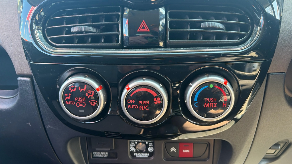 Citroen C-Zero 49Kw 16Kwh Silver #30