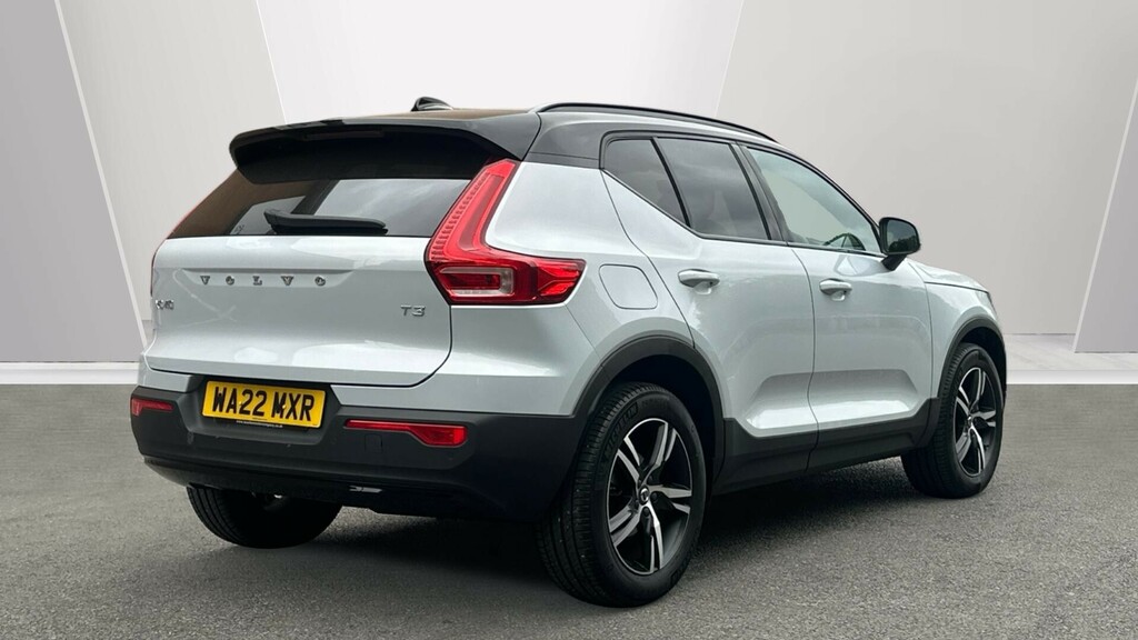 Volvo XC40 R Design Silver #2