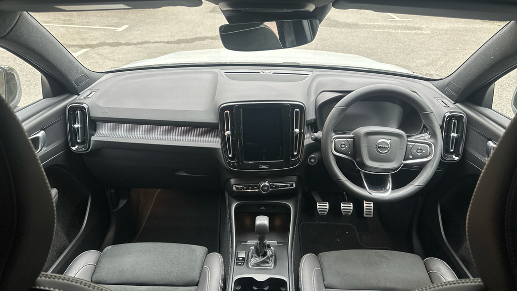Volvo XC40 R Design Silver #5