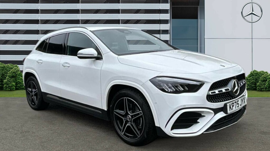 Mercedes-Benz GLA Class Amg Line White