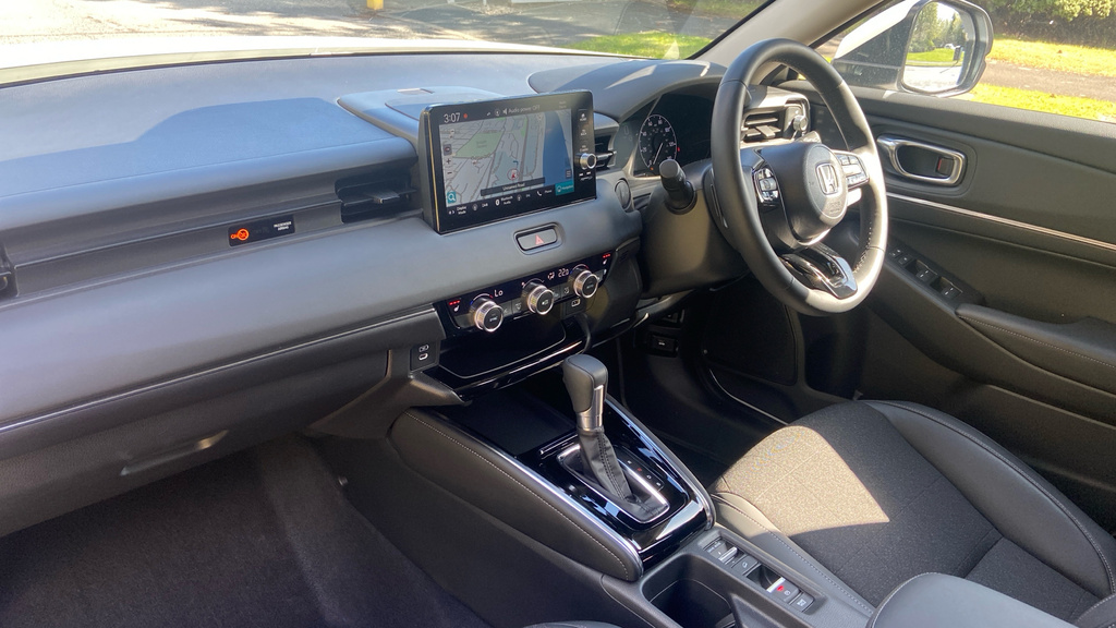 Honda Hr-V Advance White #2