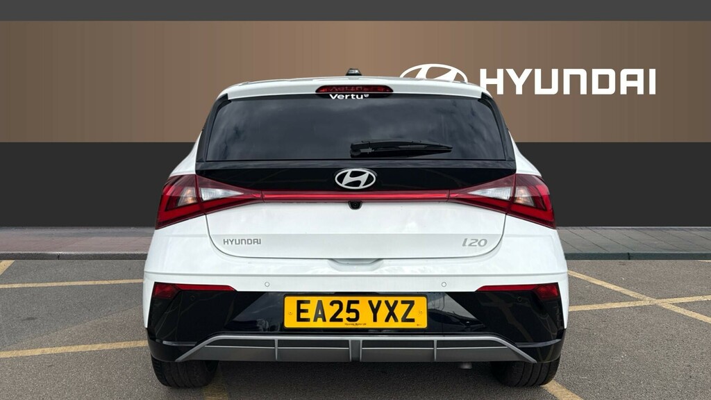 Hyundai I20 Premium White #6