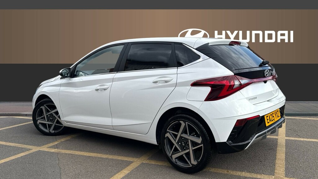 Hyundai I20 Premium White #2