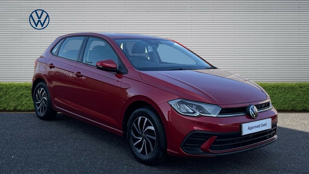 Volkswagen Polo Life Red