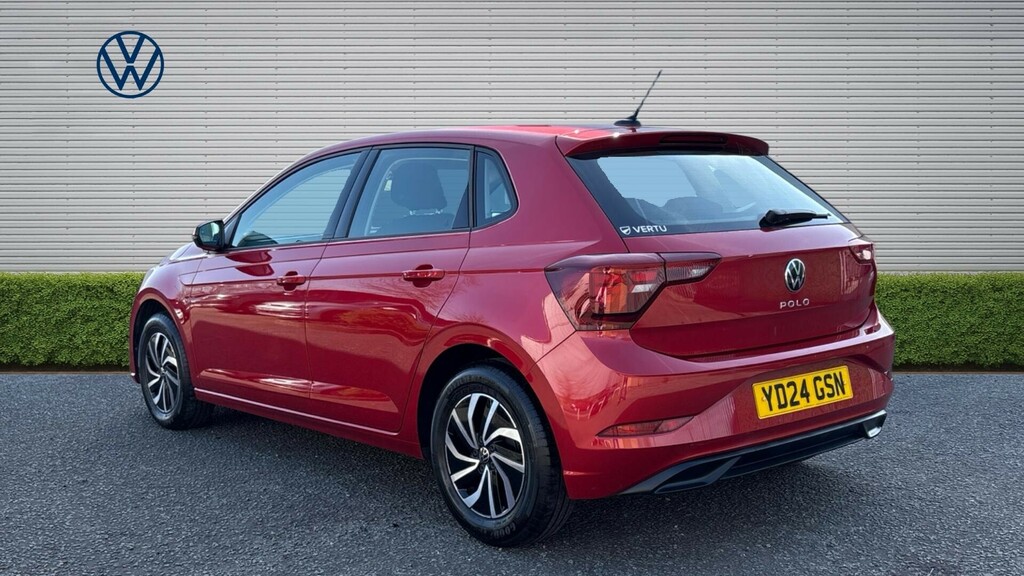 Volkswagen Polo Life Red #3