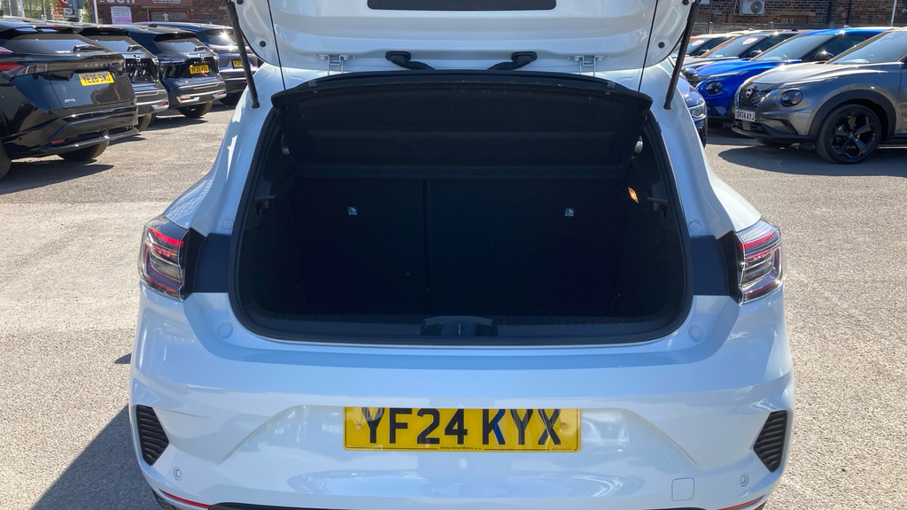 Renault Clio Evolution White #4