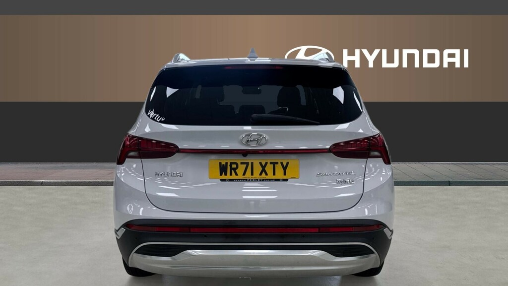 Hyundai Santa Fe Premium White #5