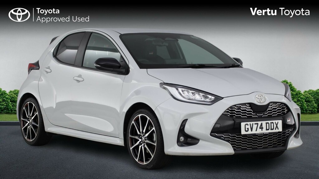 Toyota Yaris Gr Sport Grey