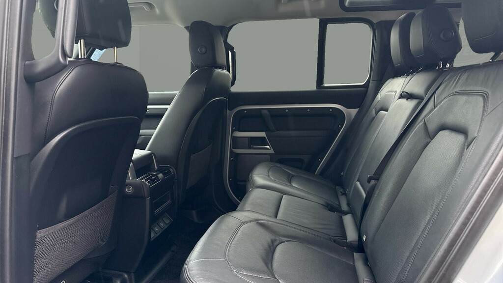 Land Rover Defender 110 Xs Edition SG24YKC Silver #4