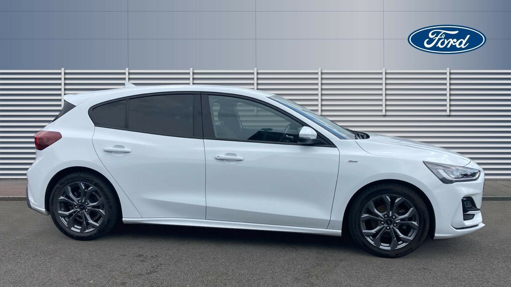 Ford Focus St-line BJ73UDB White #5