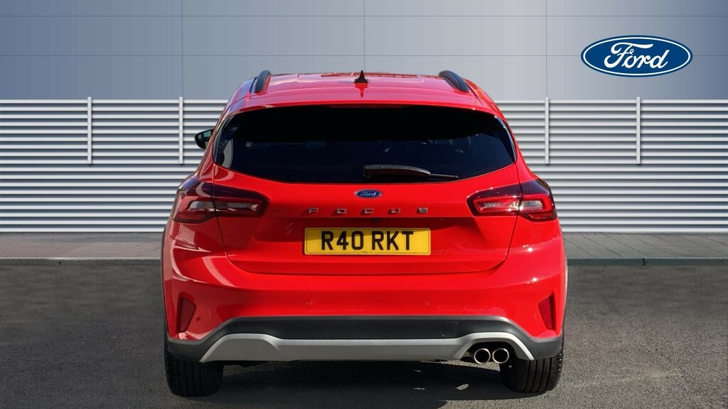 Ford Focus Active Red #6
