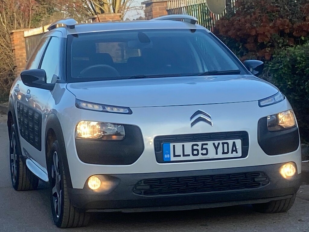 Citroen C4 Cactus 1.2 Puretech Flair Euro 6 Ss LL65YDA White #2