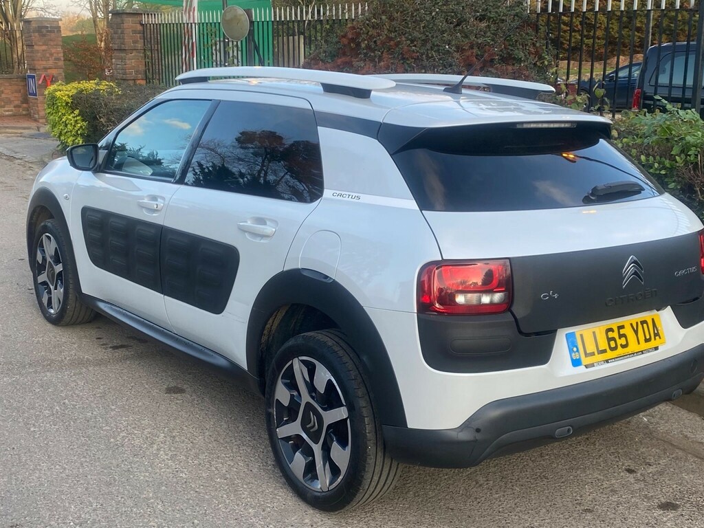 Citroen C4 Cactus 1.2 Puretech Flair Euro 6 Ss LL65YDA White #4