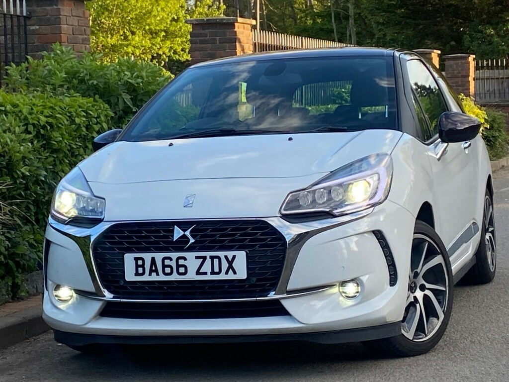 DS DS 3 1.2 Puretech Givenchy Le Makeup Hatchback Petr
