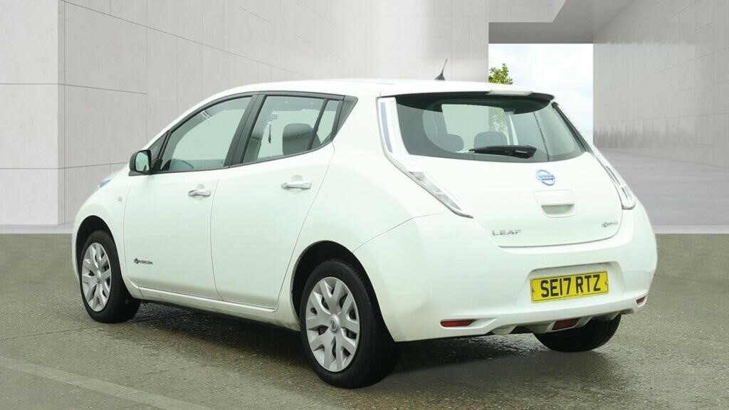 Nissan Leaf 24Kwh Visia SE17RTZ White #2