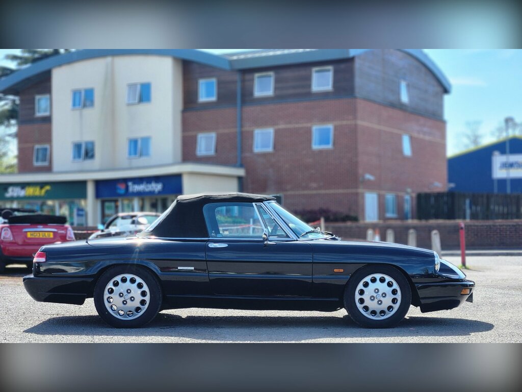Alfa Romeo Spider  Red #17