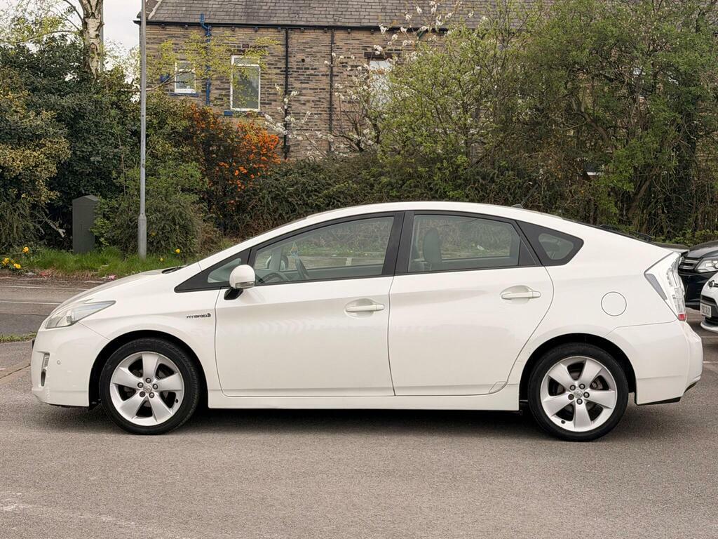Toyota Prius 1.8 Vvt-h T Spirit Cvt Euro 5 S S FG10DTZ White #5