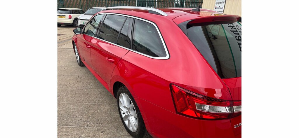 Skoda Superb 1.4 Tsi Iv 13Kwh Se Red #4