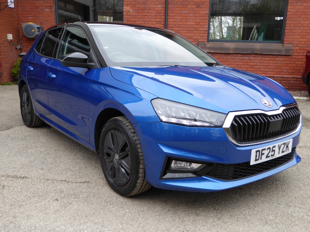 Skoda Fabia 1.0 Design Edition Tsi DF25YZK Blue #2