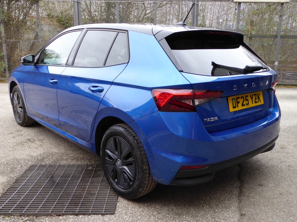 Skoda Fabia 1.0 Design Edition Tsi DF25YZK Blue #4