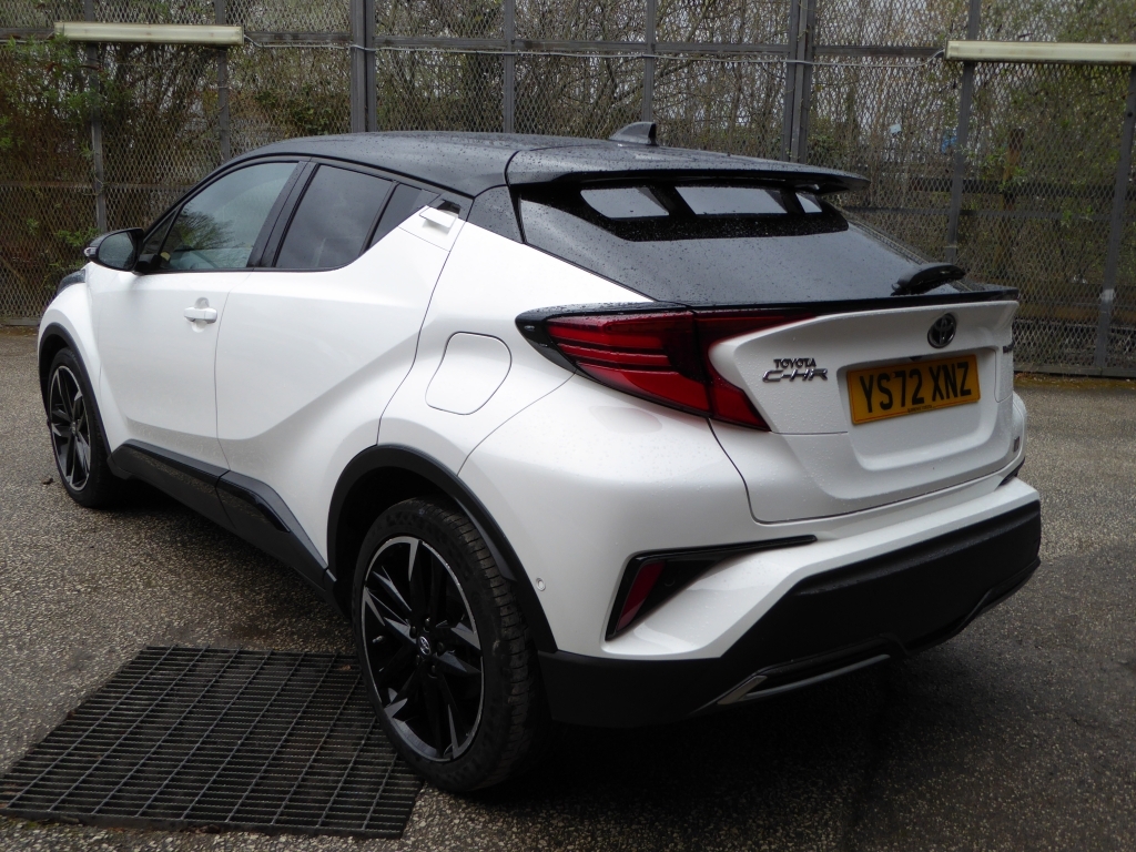 Toyota C-Hr 1.8 Gr Sport YS72XNZ White #4