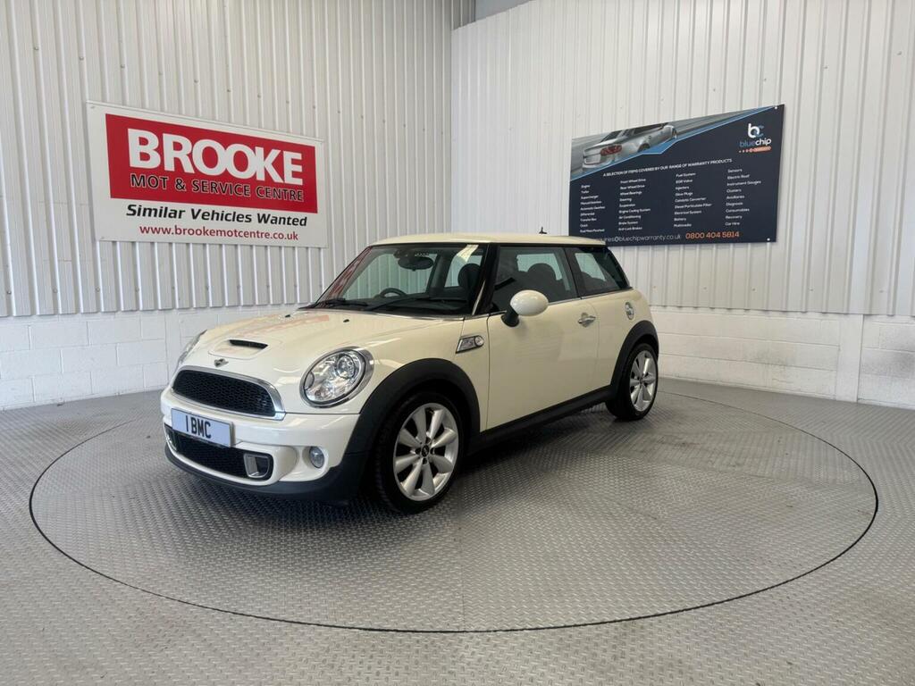 Mini Hatch Hatchback 1.6 Cooper S Euro 5 Ss 201463 PF63UKE White #3