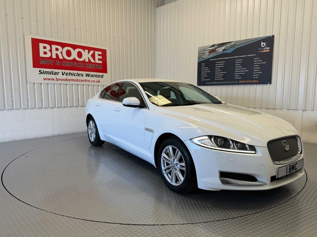 Jaguar XF Saloon 2.2D Luxury Euro 5 Ss 201212 White