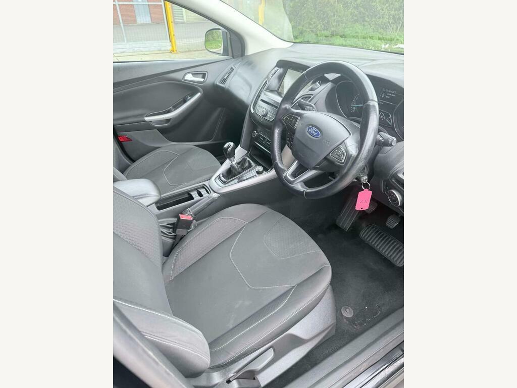 Ford Focus 1.0T Ecoboost Zetec Edition Euro 6 S S FP17FFW Black #4