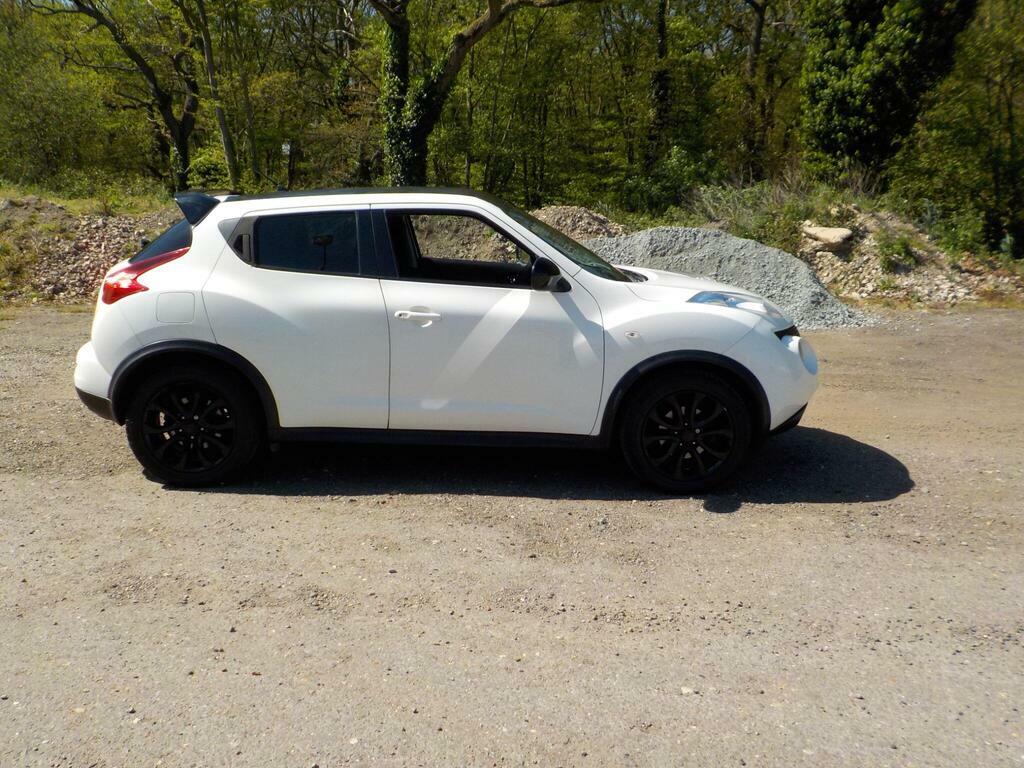 Nissan Juke 1.6 Acenta Premium Euro 5 S S White