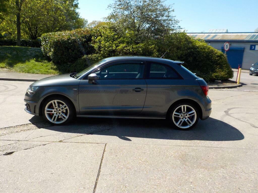 Audi A1 1.4 Tfsi S Line Euro 5 S S KM61ZFP Grey #4