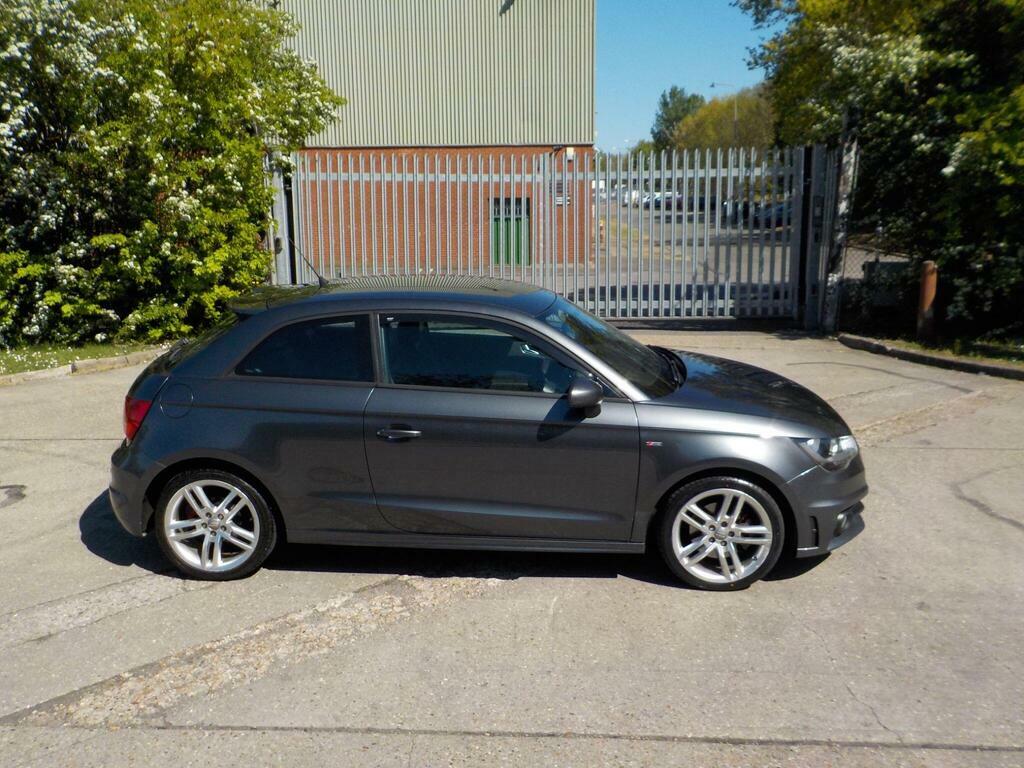 Audi A1 1.4 Tfsi S Line Euro 5 S S KM61ZFP Grey #3