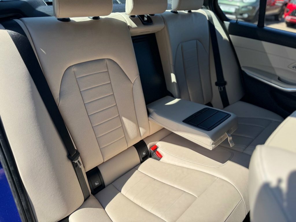 BMW 3 Series 2L M Sport HD19OCR Blue #4