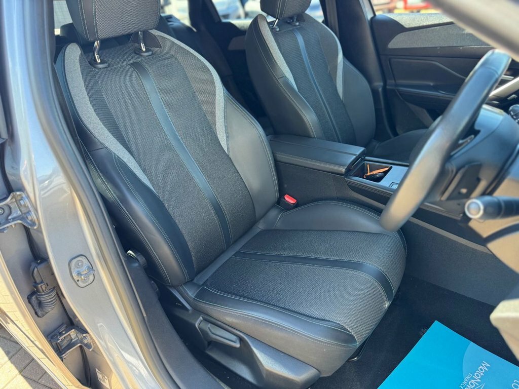 Peugeot 308 SW 1.5L Allure Premium Grey #3