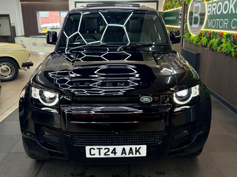 Land Rover Defender 110 Defender Xs Edition D Mhe CT24AAK Black #5
