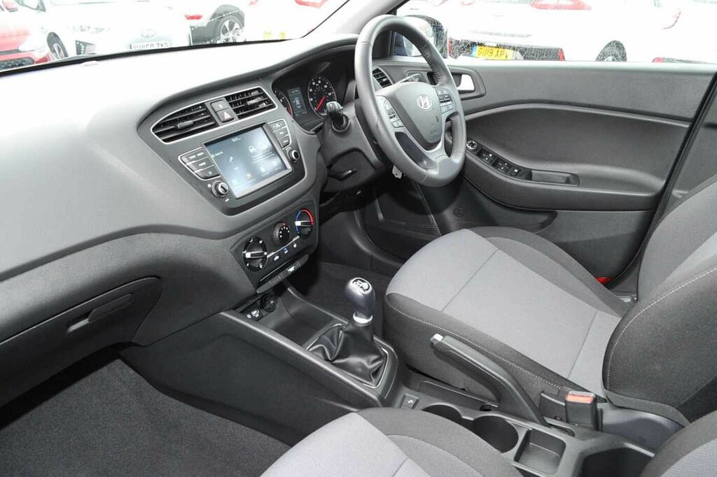 Hyundai I20 Hatchback GV68WDR Blue #2