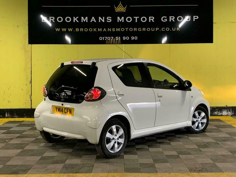 Toyota Aygo 1.0 Vvt-i Move Euro YM14CFN White #3
