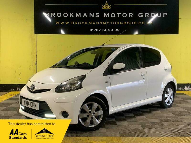 Toyota Aygo 1.0 Vvt-i Move Euro YM14CFN White #2