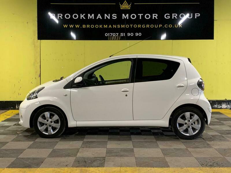 Toyota Aygo 1.0 Vvt-i Move Euro YM14CFN White #5