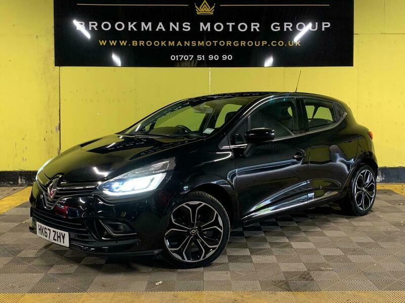 Renault Clio 0.9 Tce Signature Nav HK67ZHY Black #2