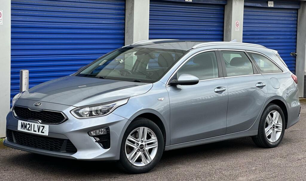Kia Ceed 1.6 Crdi Mhev 2 Nav Sportswagon Euro 6 Ss Silver