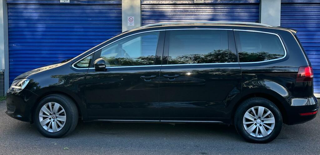 Volkswagen Sharan 2.0 Tdi Se Nav Dsg Euro 6 Ss WN67CUJ Black #2
