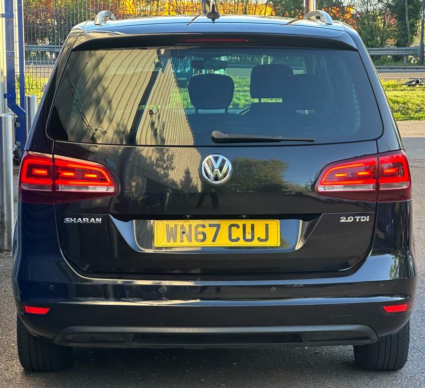 Volkswagen Sharan 2.0 Tdi Se Nav Dsg Euro 6 Ss WN67CUJ Black #4
