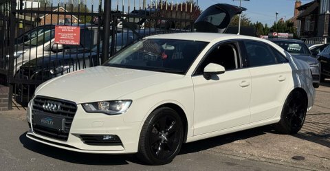 Audi A3 2.0 Tdi Sport DN64CCF White #6