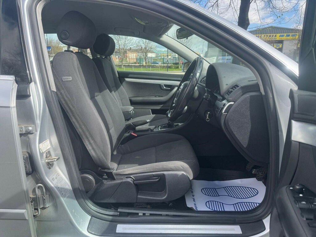 Audi A4 Avant 2.0 S Line Silver #19