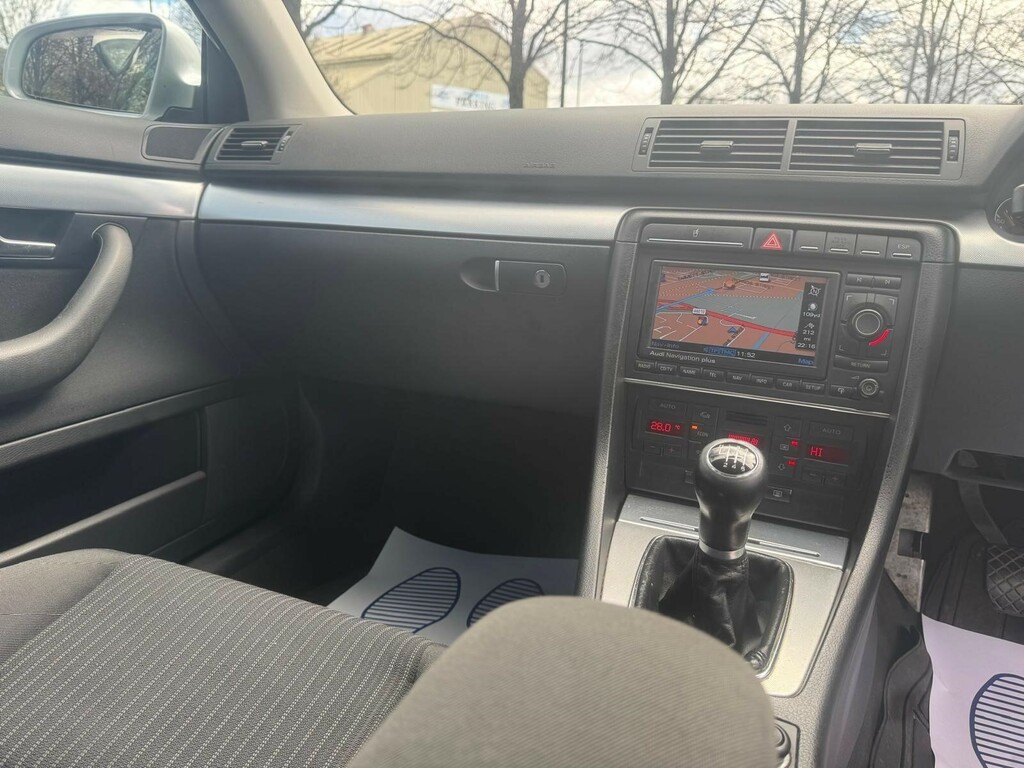 Audi A4 Avant 2.0 S Line Silver #45