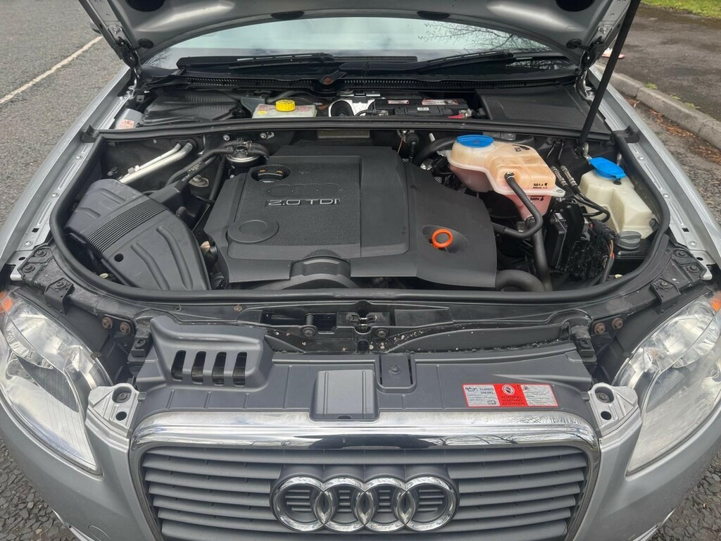 Audi A4 Avant 2.0 S Line Silver #47